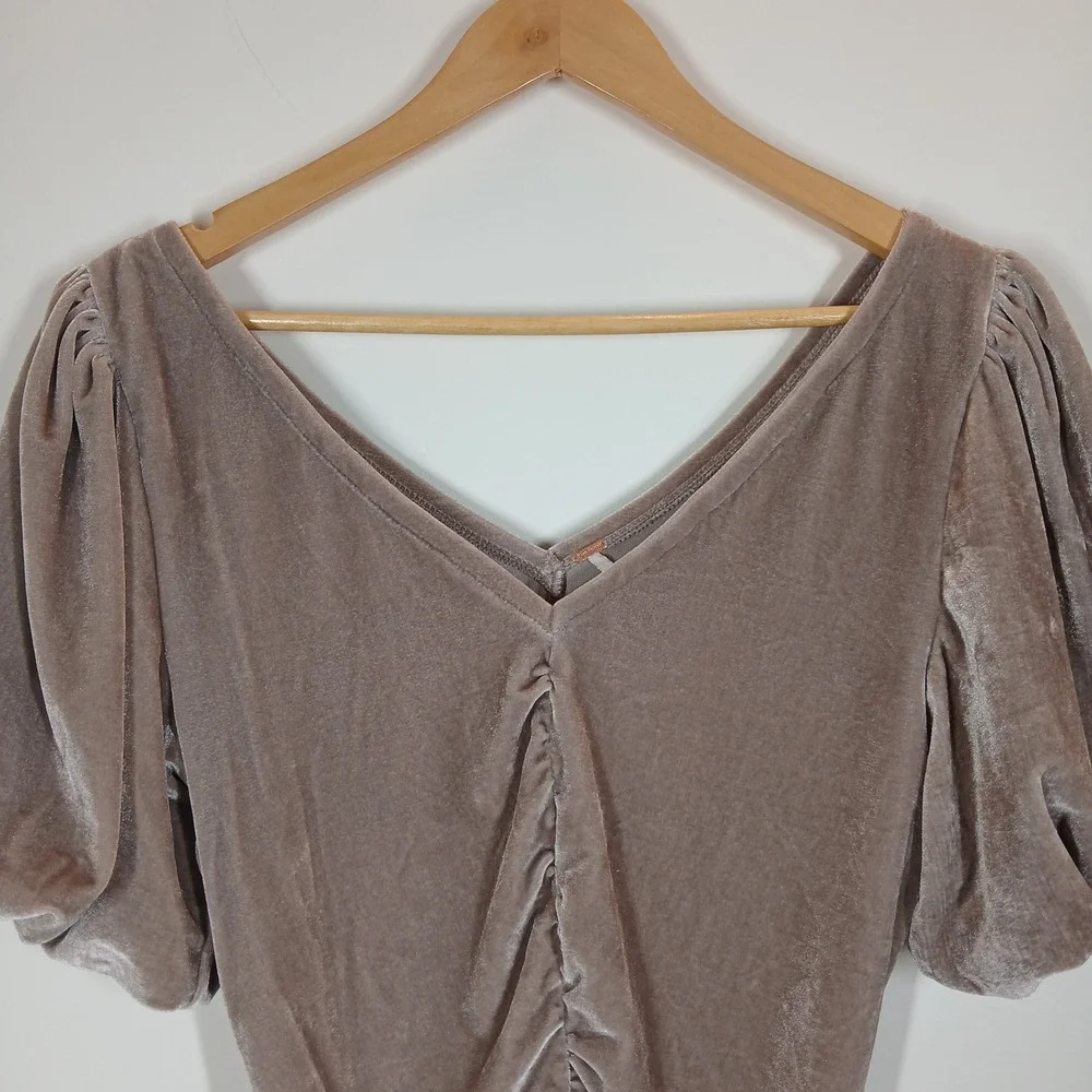 Free People Top Women's 0 Tan Velvet Ruched Puff Sleeve Stretch